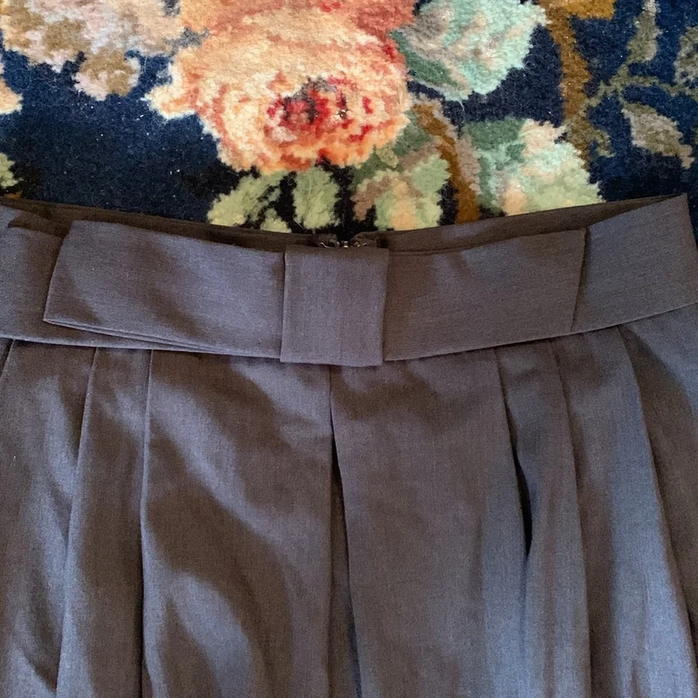 Adrienne Vittadini bow‎ waist pleated midi skirt. Worn once